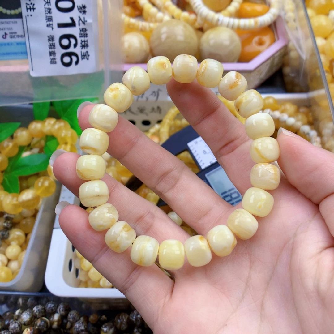 未镶嵌琥珀裸石10
