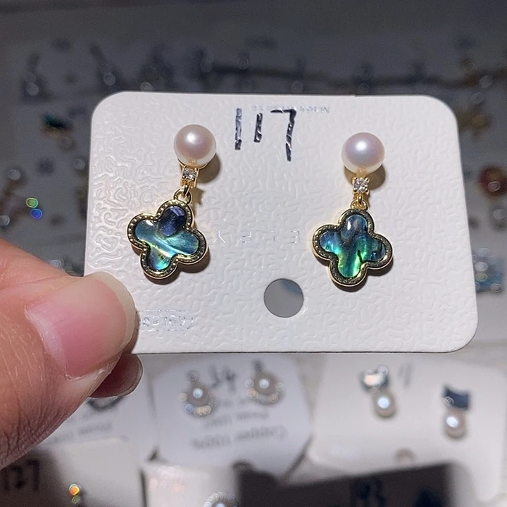 淡水珍珠耳饰未镶嵌