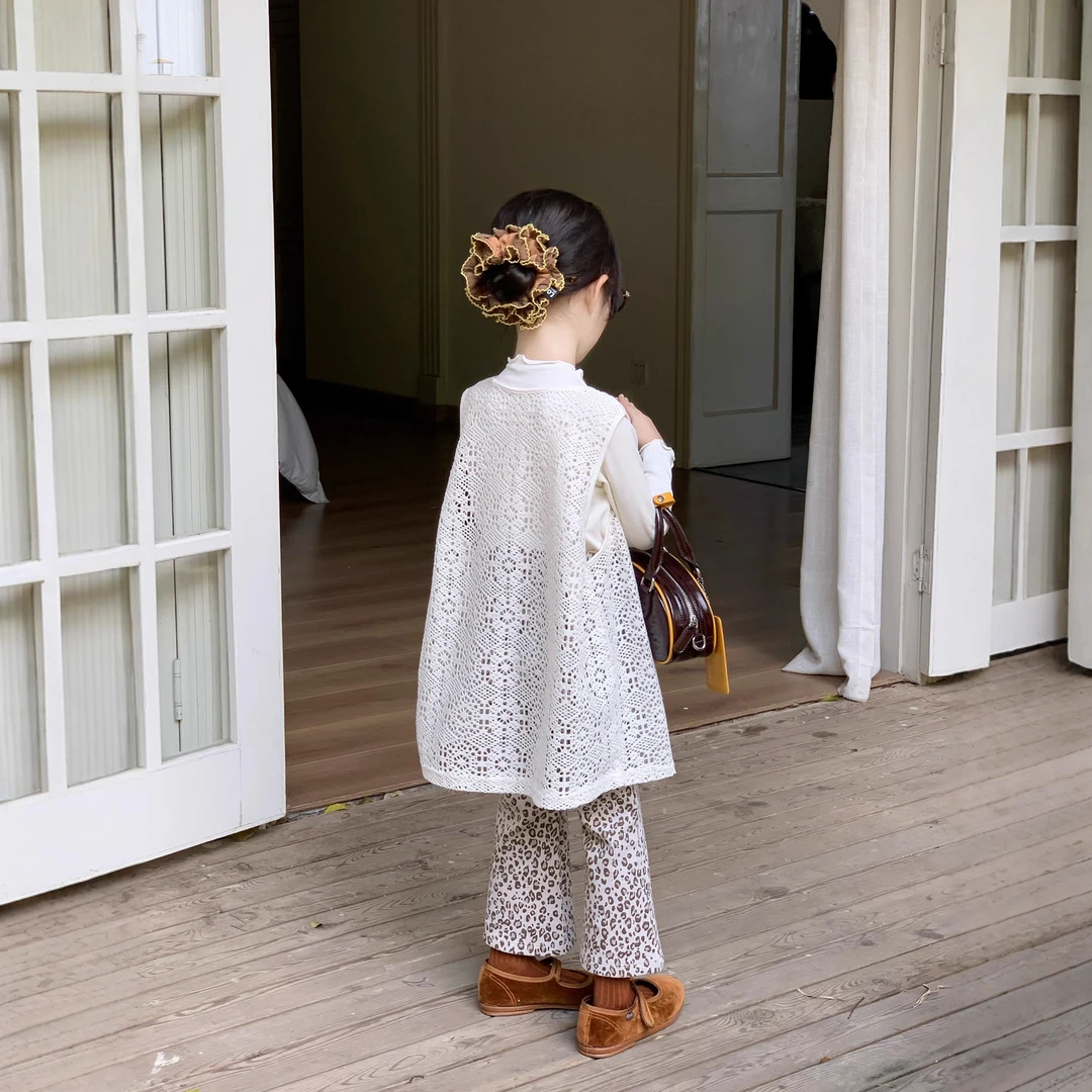 女童韩版蕾丝背心裙套装2025秋季新款镂空连衣裙豹纹喇叭裤三件套
