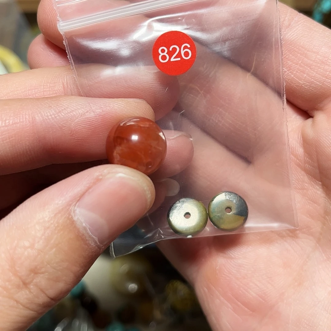 南红玛瑙未镶嵌珠宝奇石