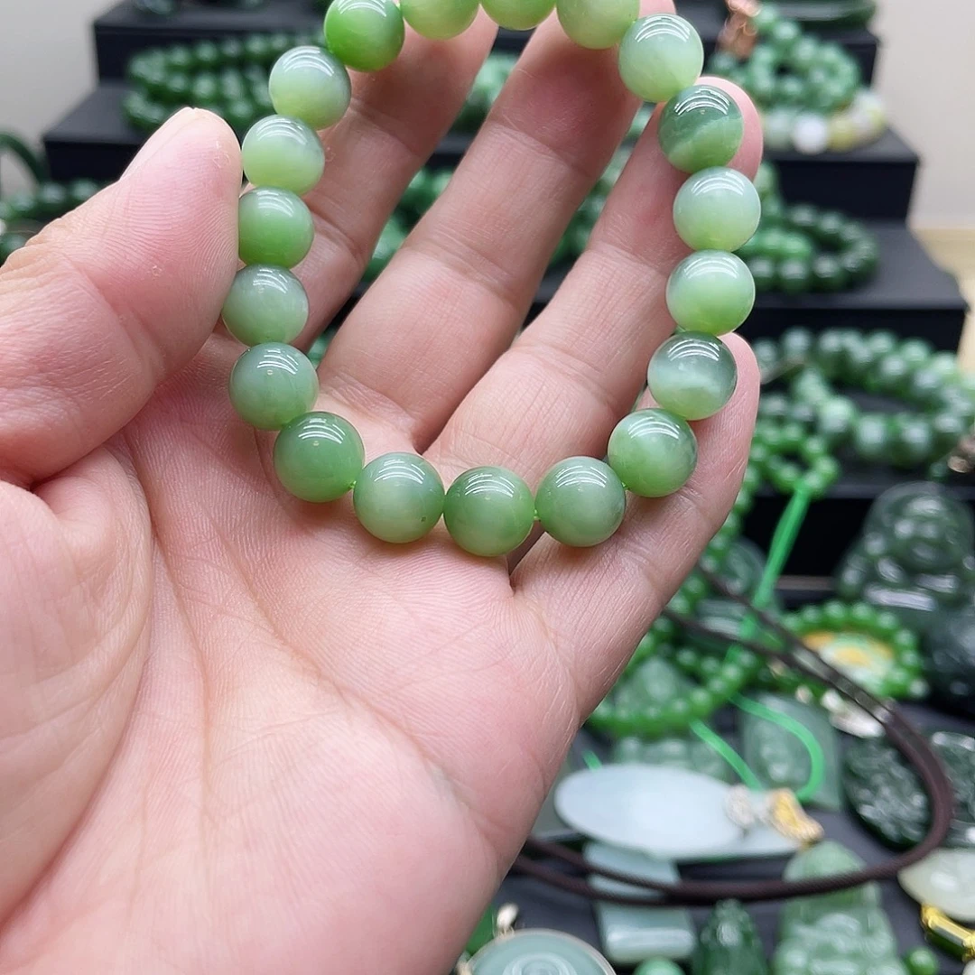 吾***李未镶嵌手链和田玉（碧玉）