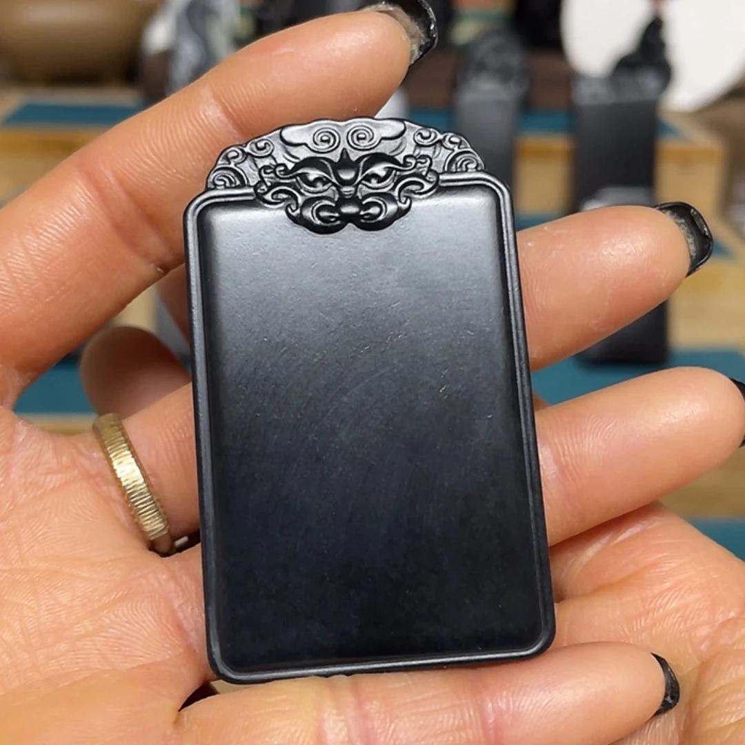 【闪购商品】和田玉（墨玉）吊坠(不含链)未镶嵌向*花羊脂级60.3克