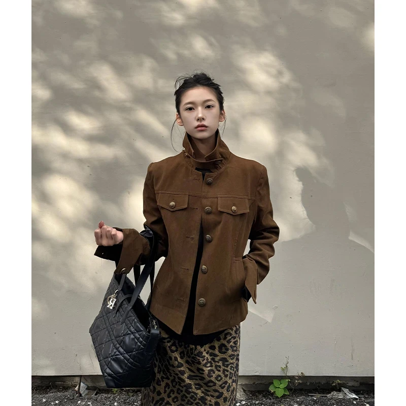 美拉德穿搭棕色立领工装外套女2025秋季新款高级感修身百搭夹克潮