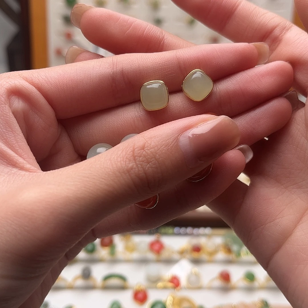 和田玉银S925镀金镶嵌耳饰