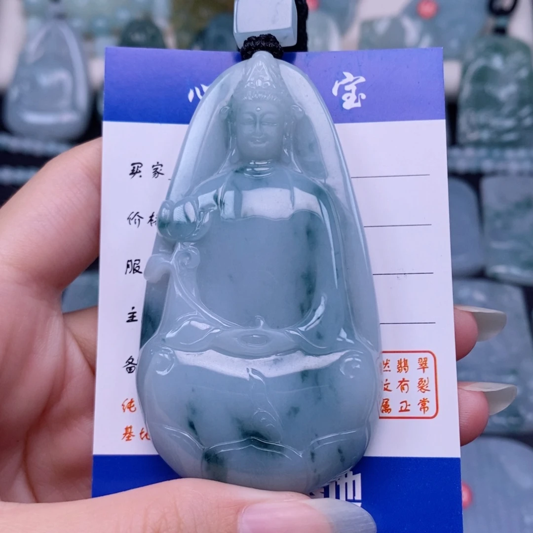 翡翠未镶嵌颈饰素衣