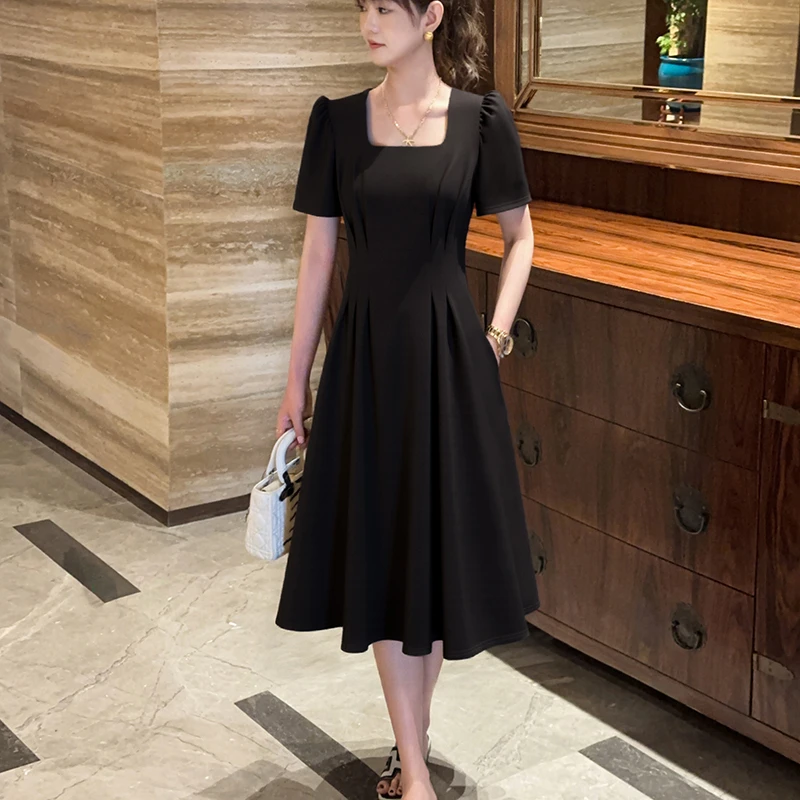 裙子女款爆款2025新款高级感收腰气质显瘦小黑裙赫本风短袖连衣裙