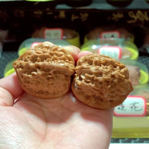 吊坠文玩核桃言**?核欢