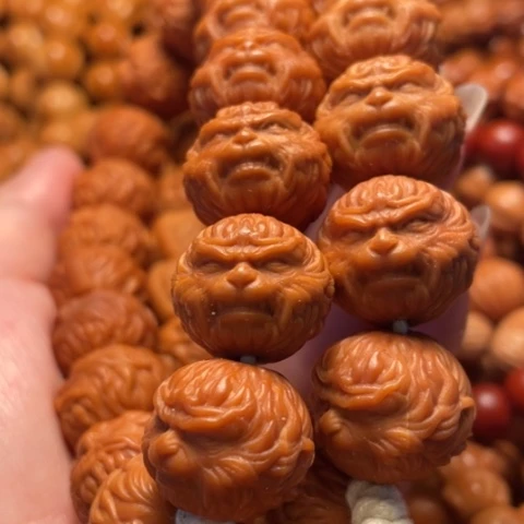猴头核桃手串胡***哥舞台
