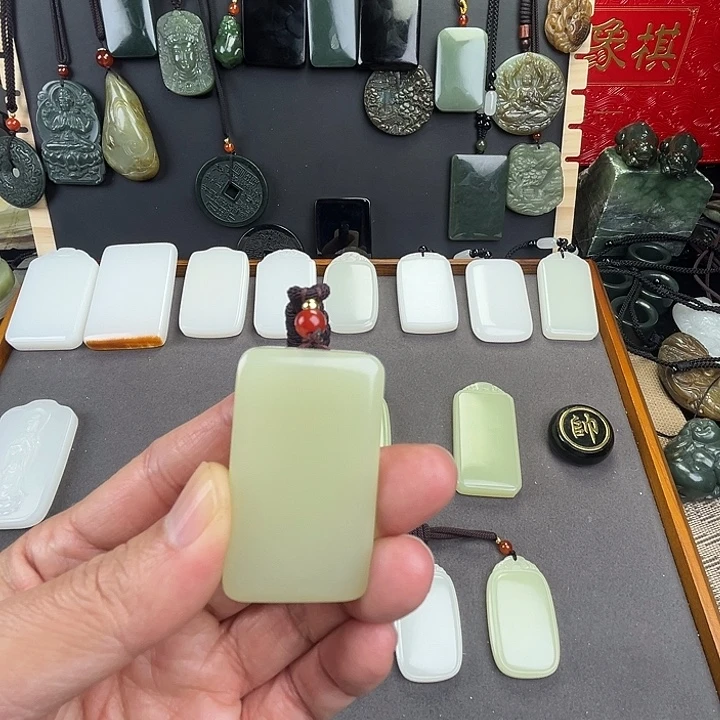 往****黄三五面包牌无事牌