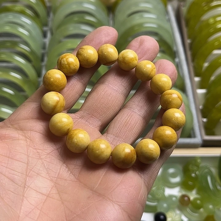 合金蛇纹石玉颈饰