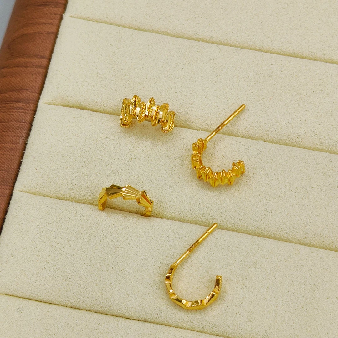 珺铺黄金 足金999【二店】5G鳞片半圈直针耳钉个性时尚精灵风