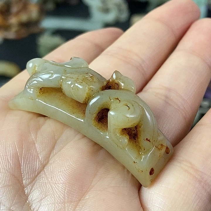 和田玉挂件未镶嵌与**趣