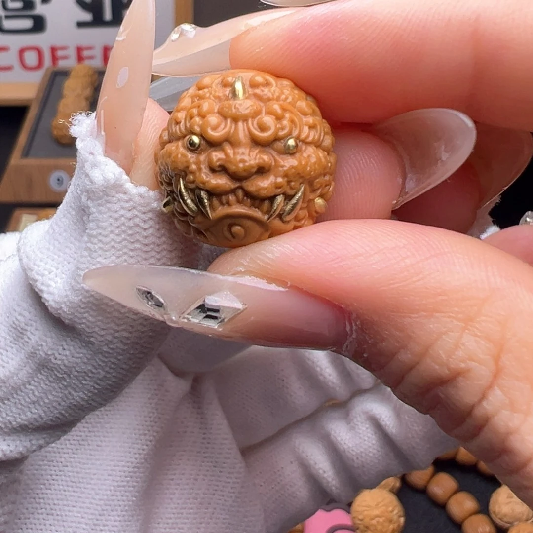 文玩核桃把件镶嵌款唐狮18左右尺寸全品有正常封口线