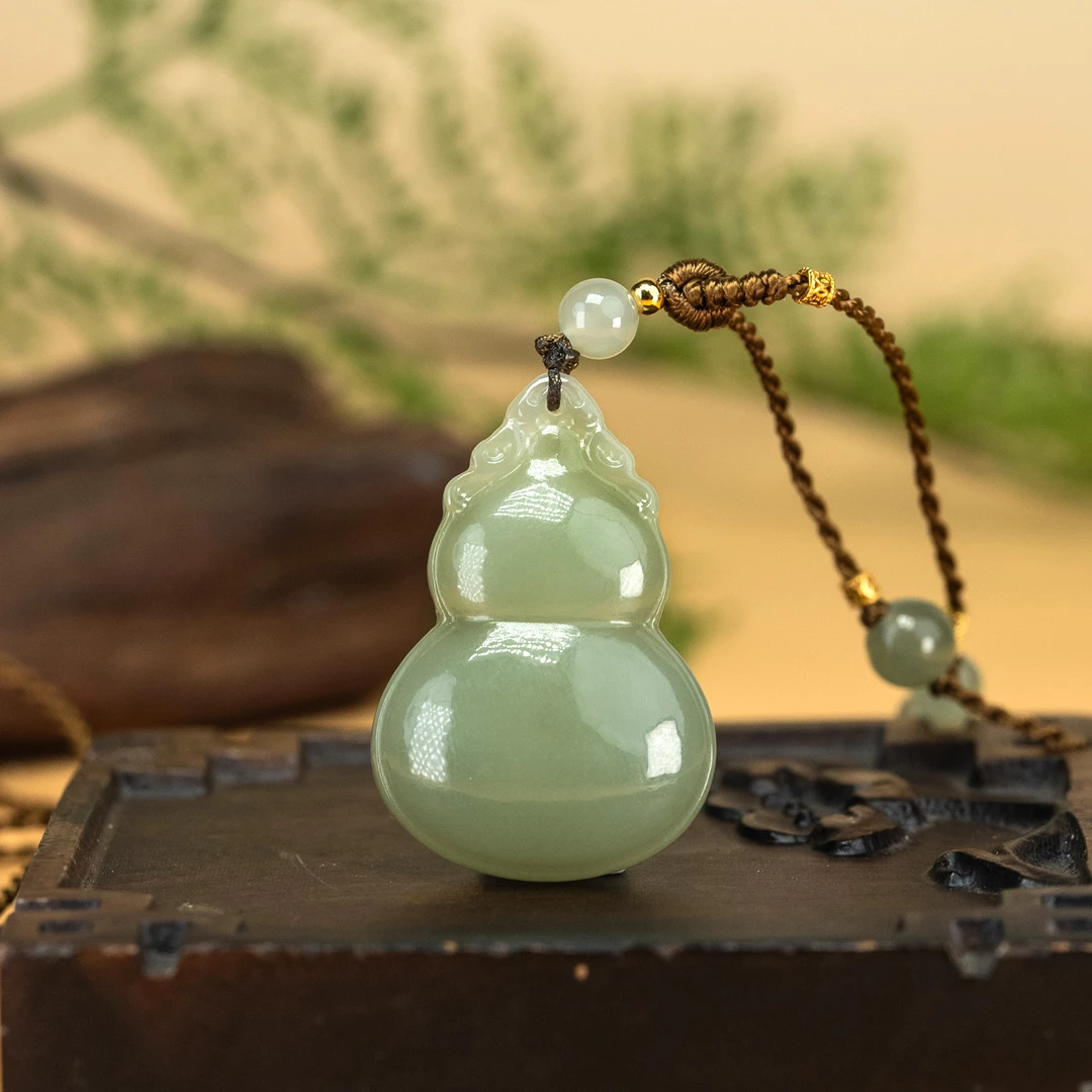 【左氏珠宝】央广专用2088和田玉晴水葫芦福禄吊坠精致轻奢