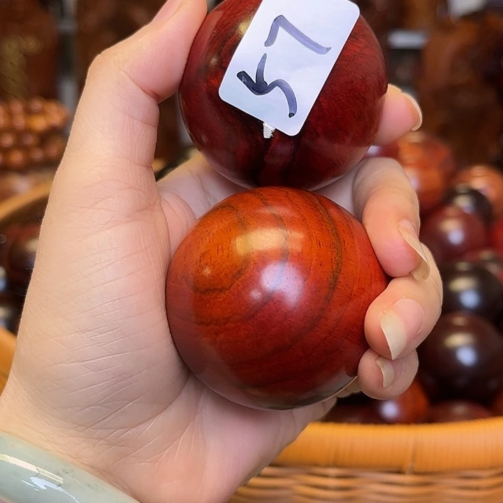 八***硬香榧木实木保健球一对