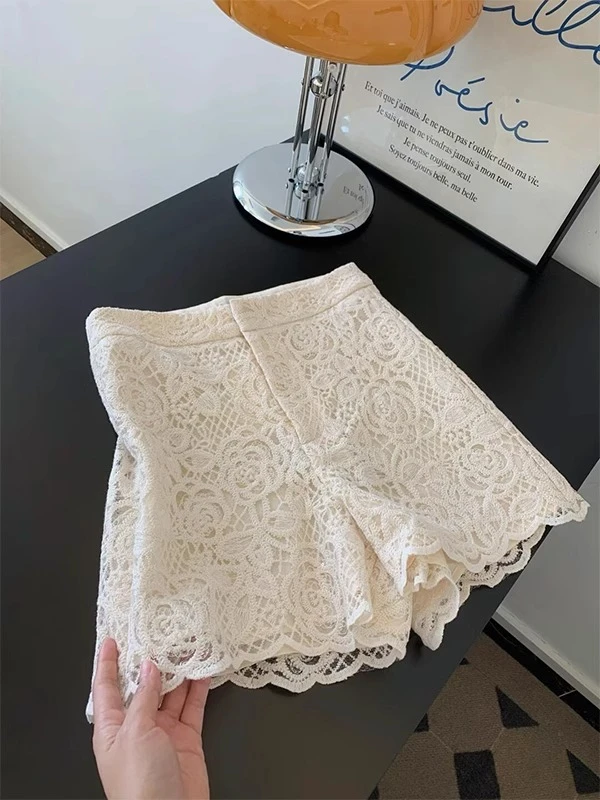 2025夏季新款爆款时尚百搭显瘦蕾丝拼接设计感小众短裤女阔腿裤子