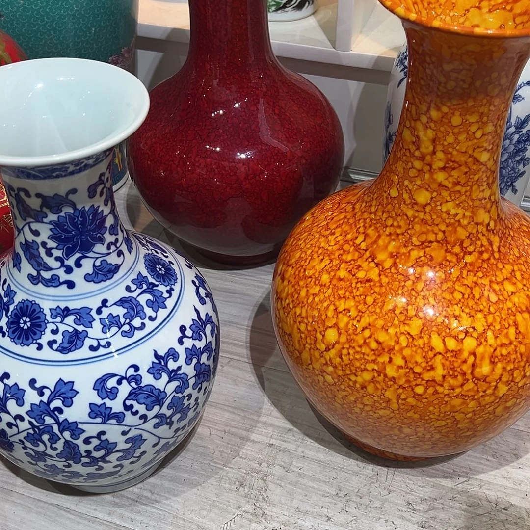 l***e摆件陶两个窑变+一个34cm青花缠枝莲赏瓶