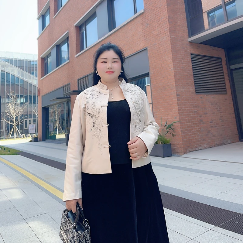 别格秀宫廷风新中式刺绣遮肚子轻奢简约国风大码女装真皮皮衣短款