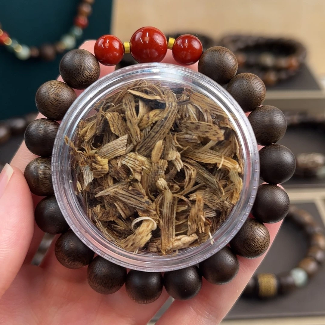 沉香沉香碎屑10mm海南莺歌绿奇楠沉水级