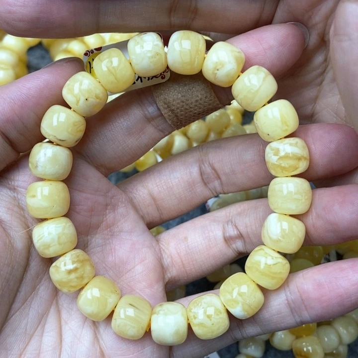 琥珀未镶嵌珠宝奇石11