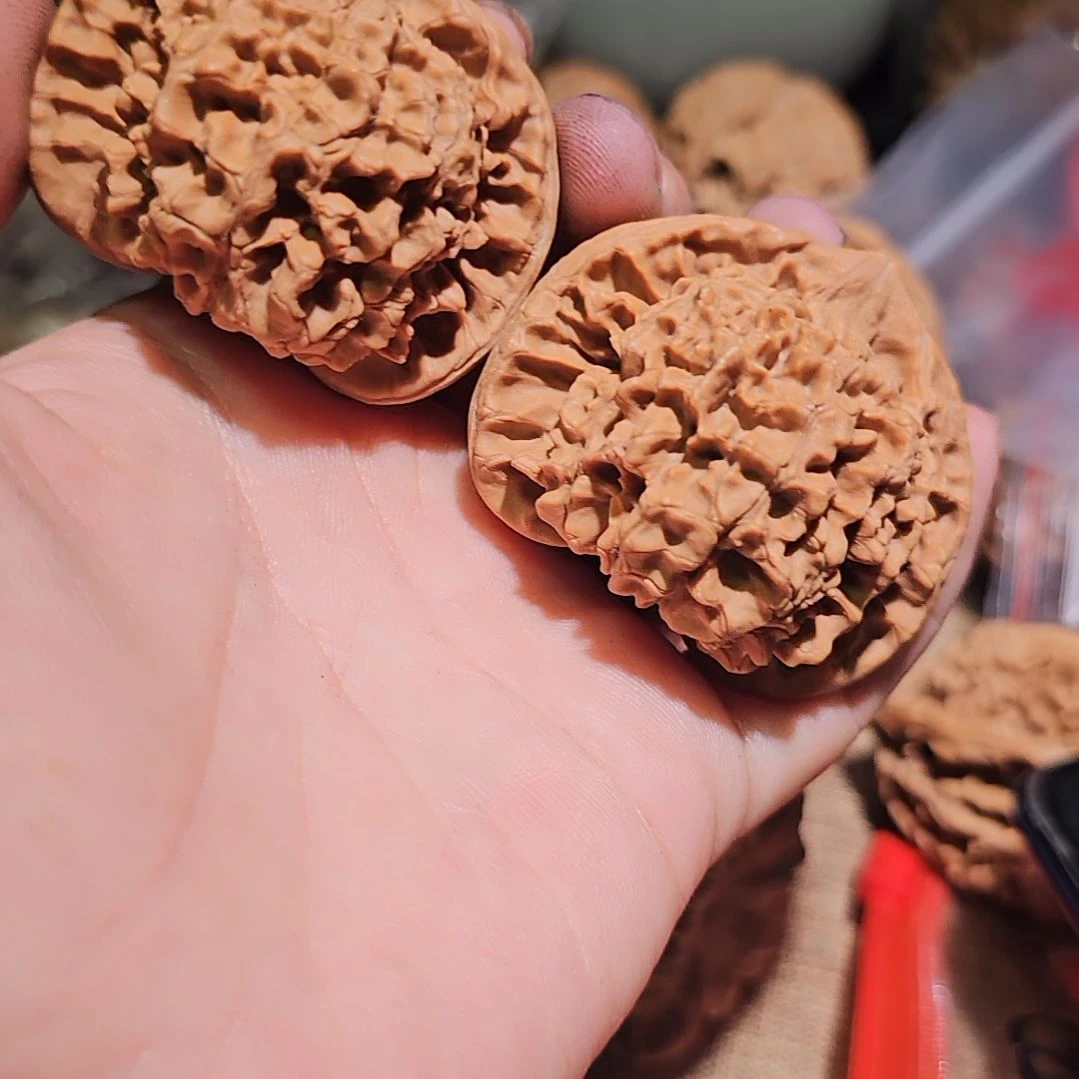 金***子文玩核桃吊坠48管帽