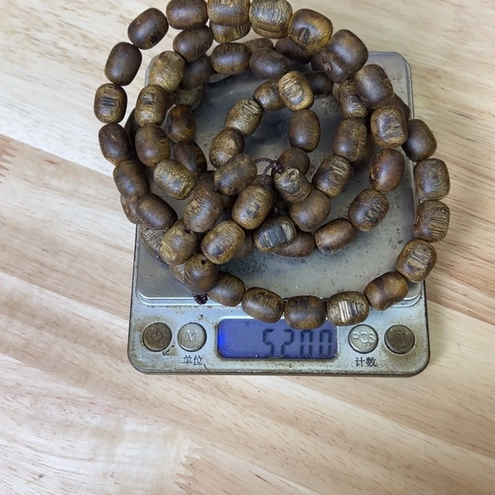 狮***座沉香手串奇楠白奇留疤