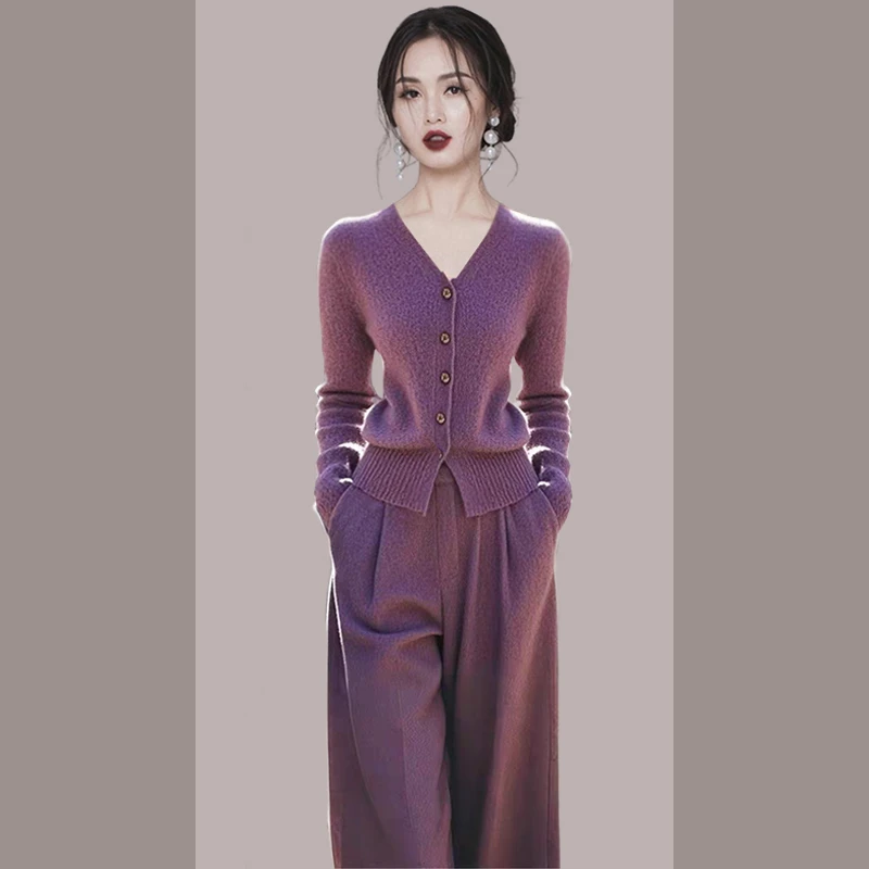 2025春季今年流行漂亮盐系轻熟高级松弛感穿搭紫色针织两件套装裤
