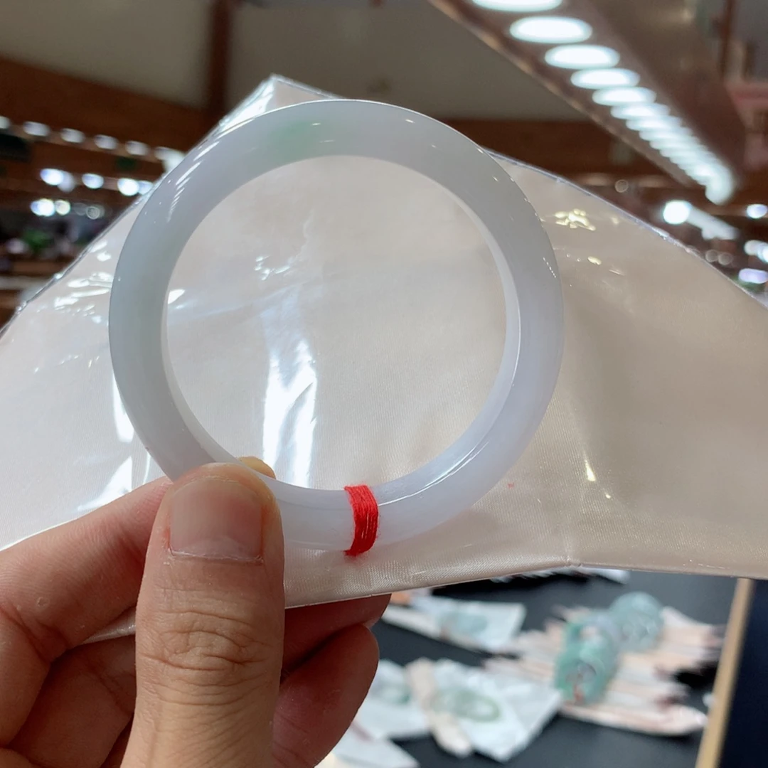 未镶嵌手镯翡翠买断