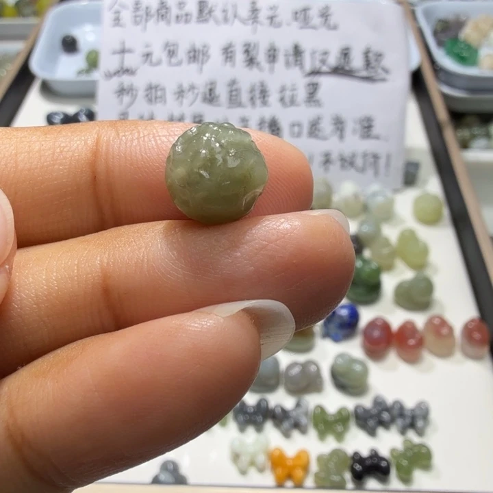 和田玉未镶嵌珠宝奇石