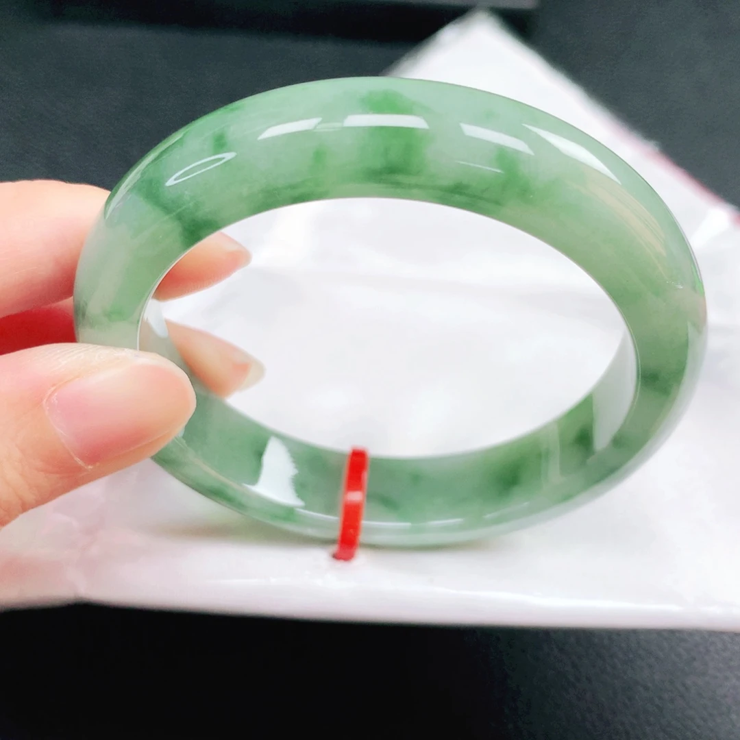 翡翠未镶嵌手镯53圈