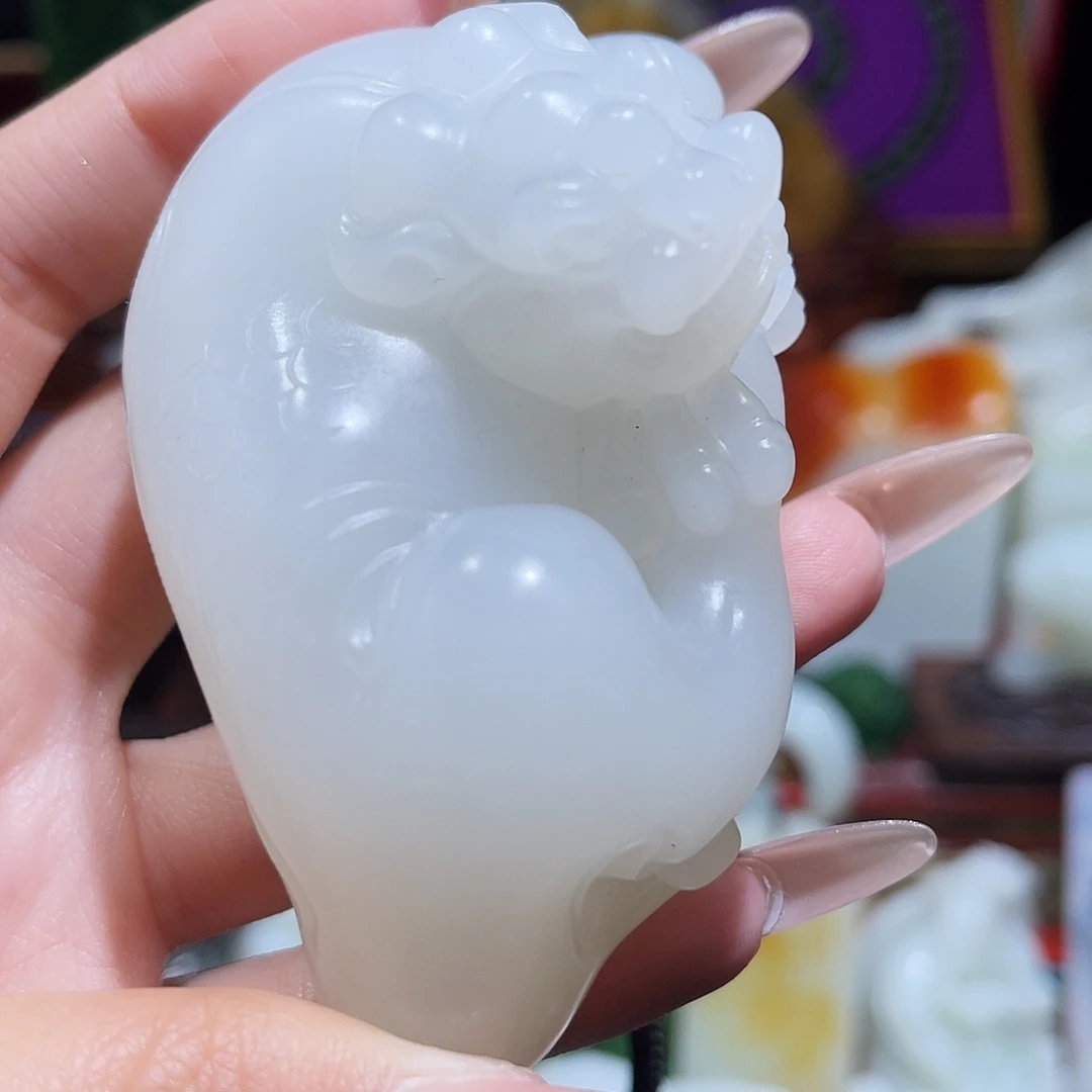 无***敌和田玉未镶嵌颈饰