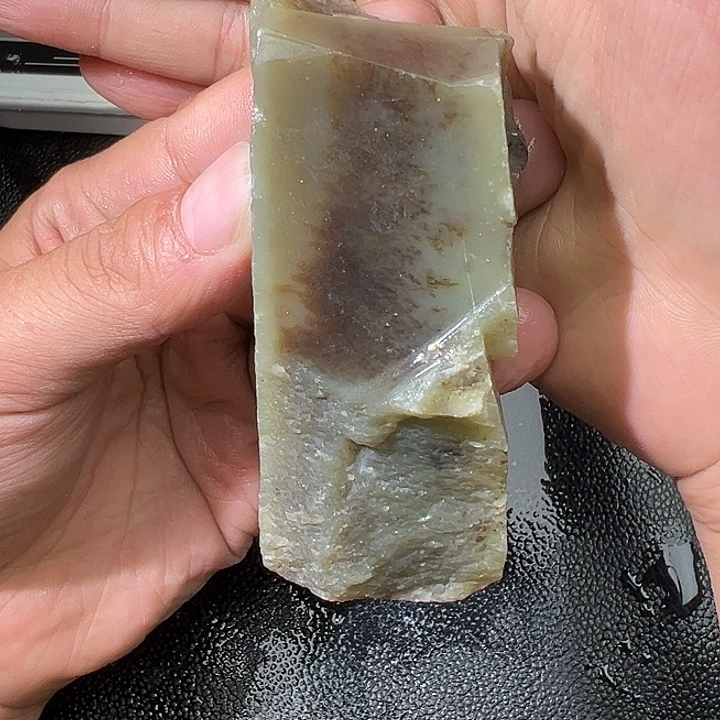 和田玉（糖玉）未镶嵌手镯