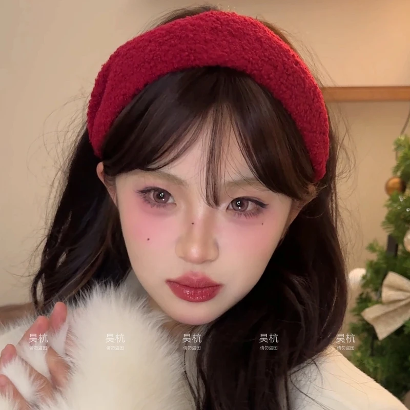 很正的红!新年红色安可拉美学宽边卷毛毛高颅顶洋气复古甜美发箍