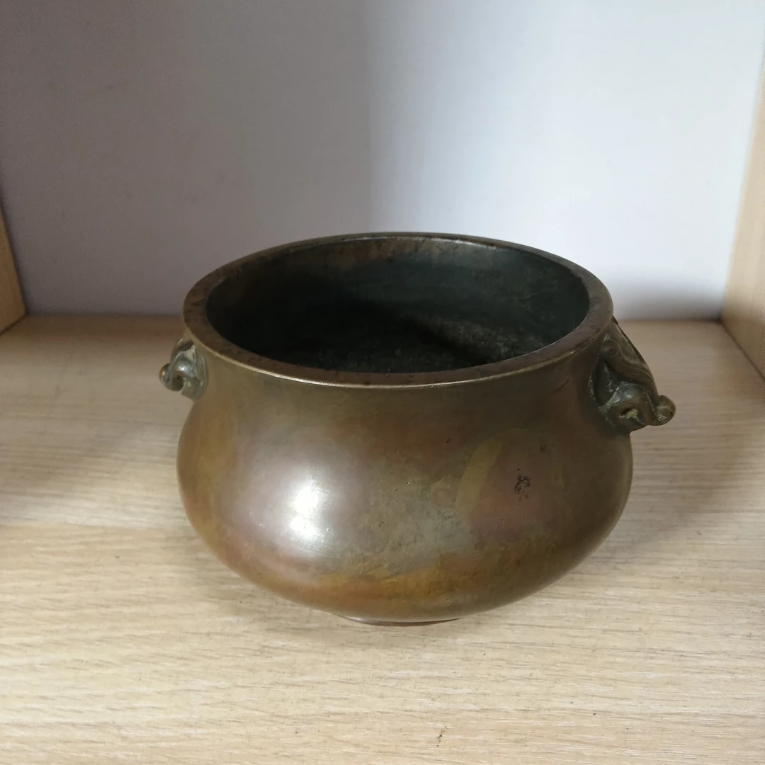 精仿铜香炉包浆好，（具体细节直播间问询清楚，发货后不退换）