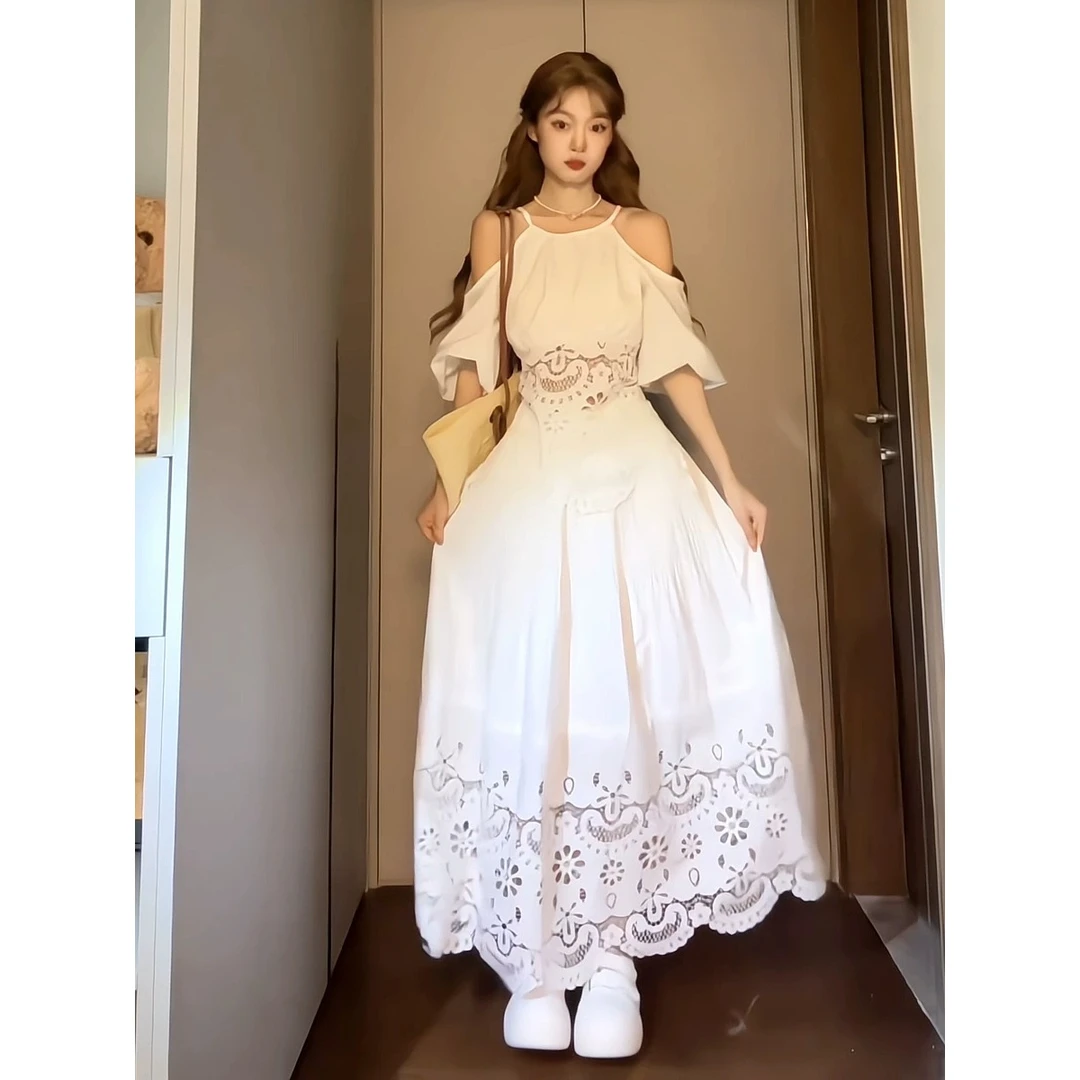 法式温柔风气质小白花镂空套装女2025年夏季露肩上衣+大裙摆长裙