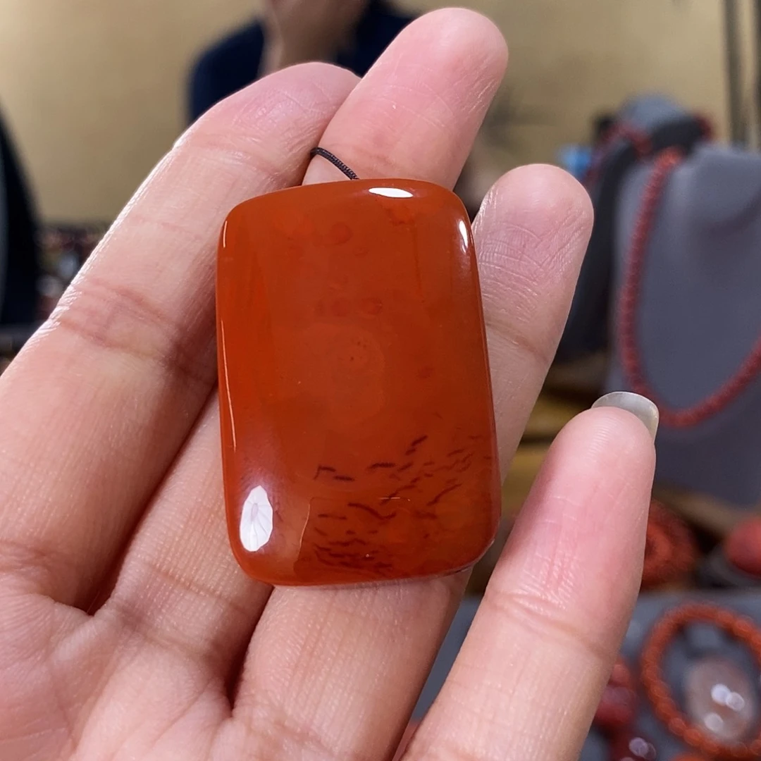 未镶嵌吊坠原矿南红玛瑙