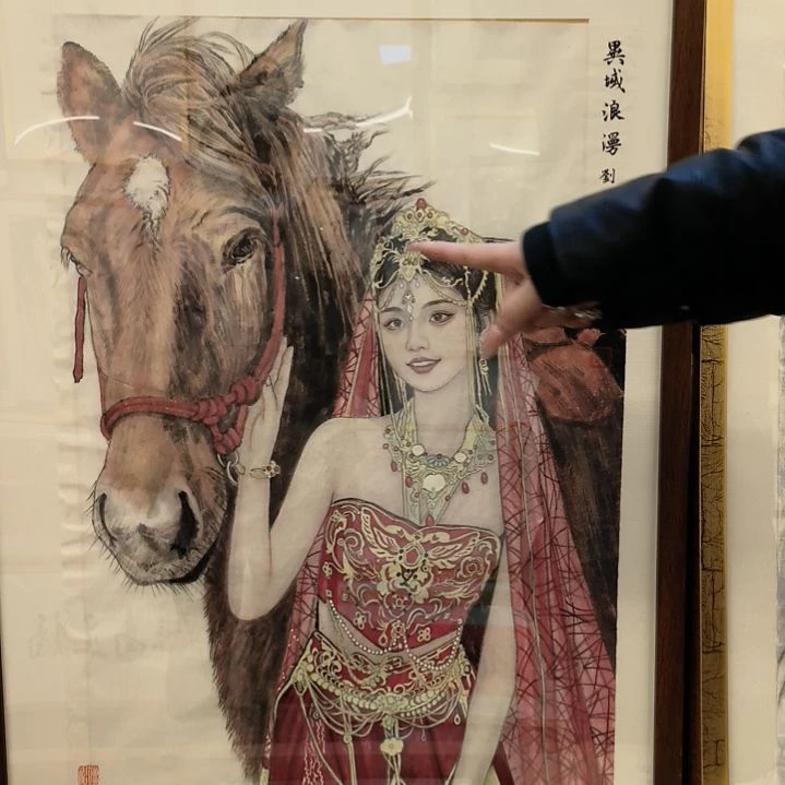 国画3平尺带框发作品