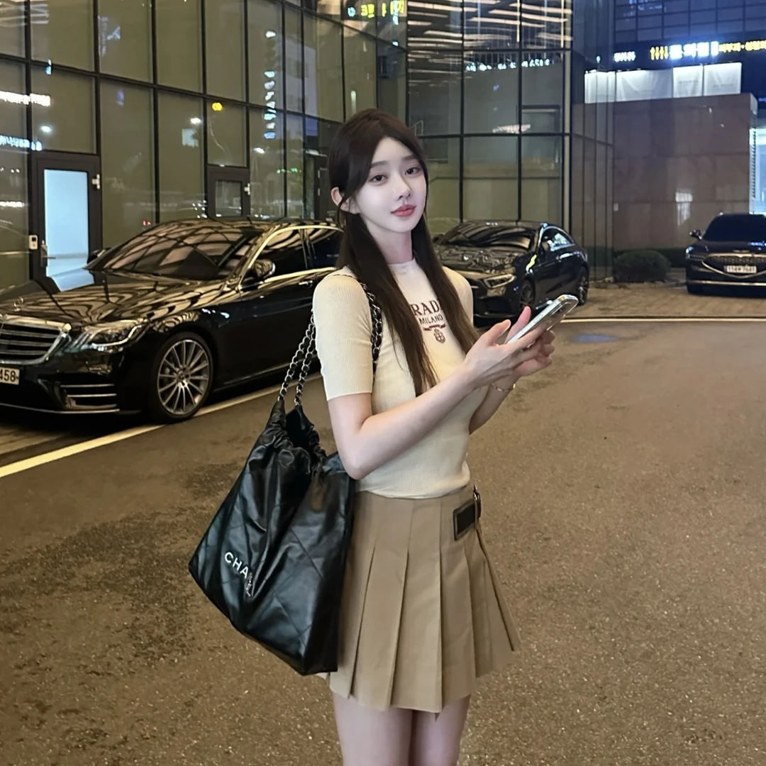99新 Prada/普拉达 2b010 新款纯色针织修身短袖 38码 羊绒