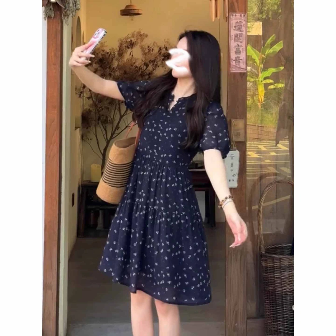 2025夏季新款设计感碎花连衣裙女装超好看时尚减龄收腰显瘦A字裙