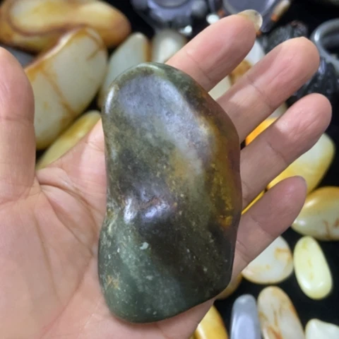 未镶嵌和田玉（糖玉）车挂