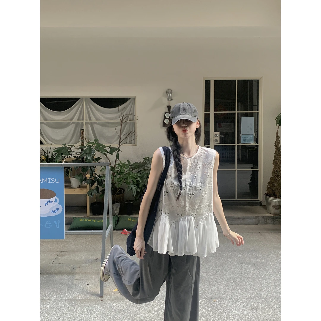 韩系蕾丝刺绣设计感无袖衬衫2025夏季新款时尚拼接下摆宽松上衣女