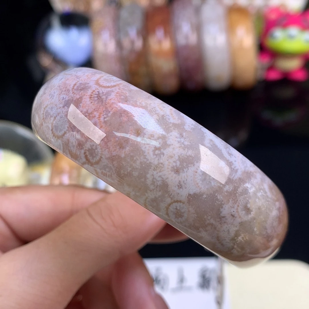 【闪购商品】颈饰未镶嵌硅化珊瑚（珊瑚玉）福利手镯54.2（34号）