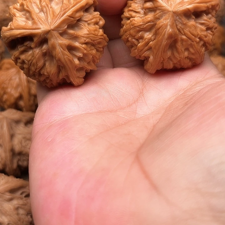 路***韬吊坠文玩核桃你们都在