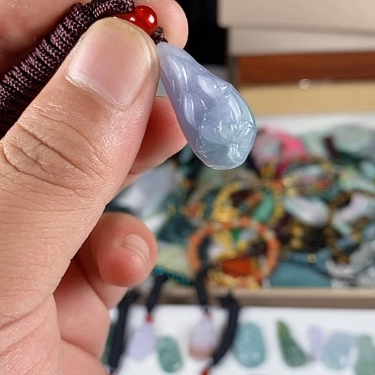 翡翠未镶嵌颈饰天然翡翠