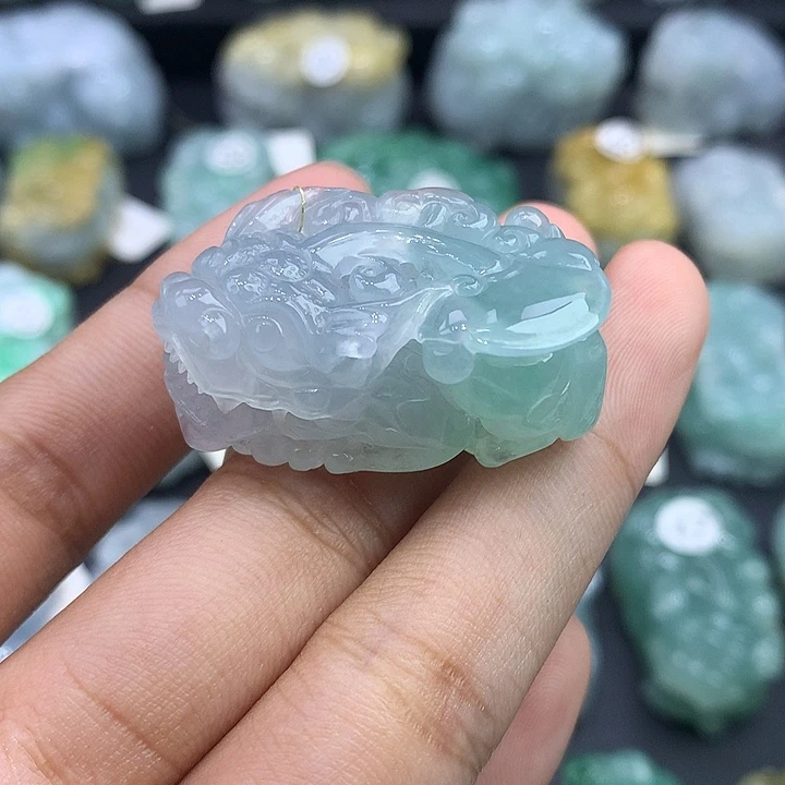 翡翠未镶嵌颈饰天然缅甸翡翠