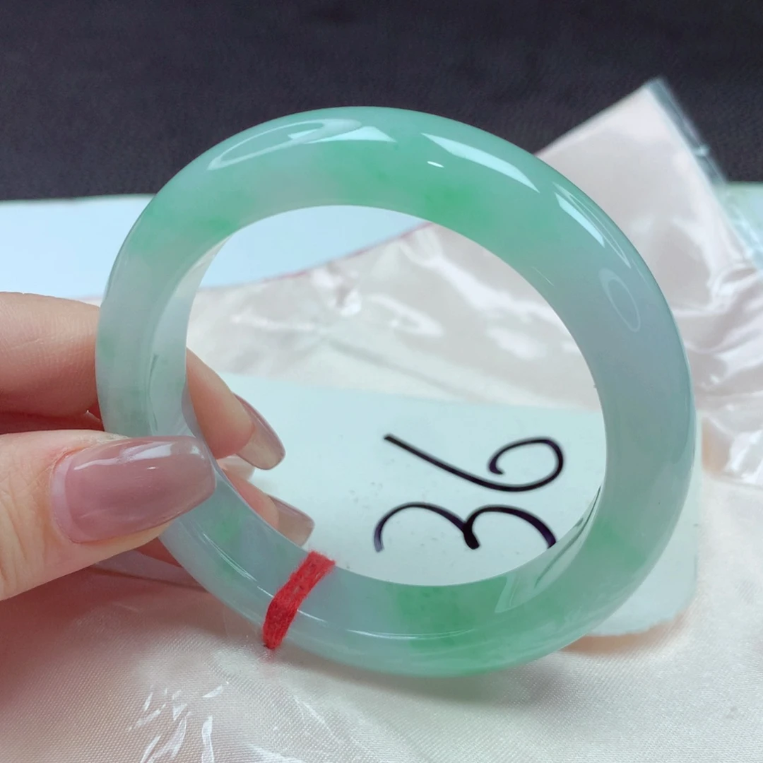 翡翠手镯未镶嵌手镯56