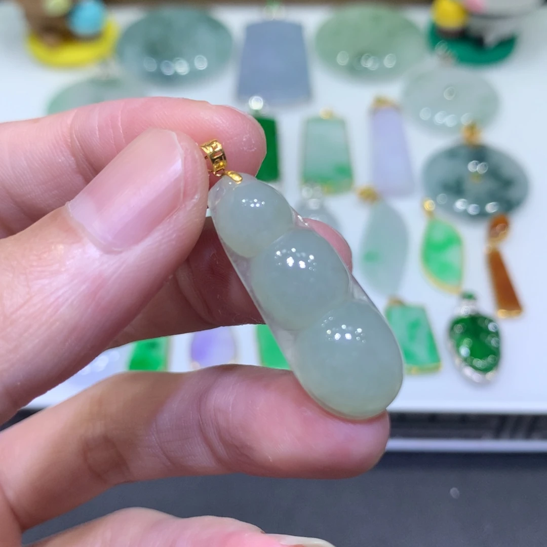翡翠18K金镶嵌吊坠(不含链)