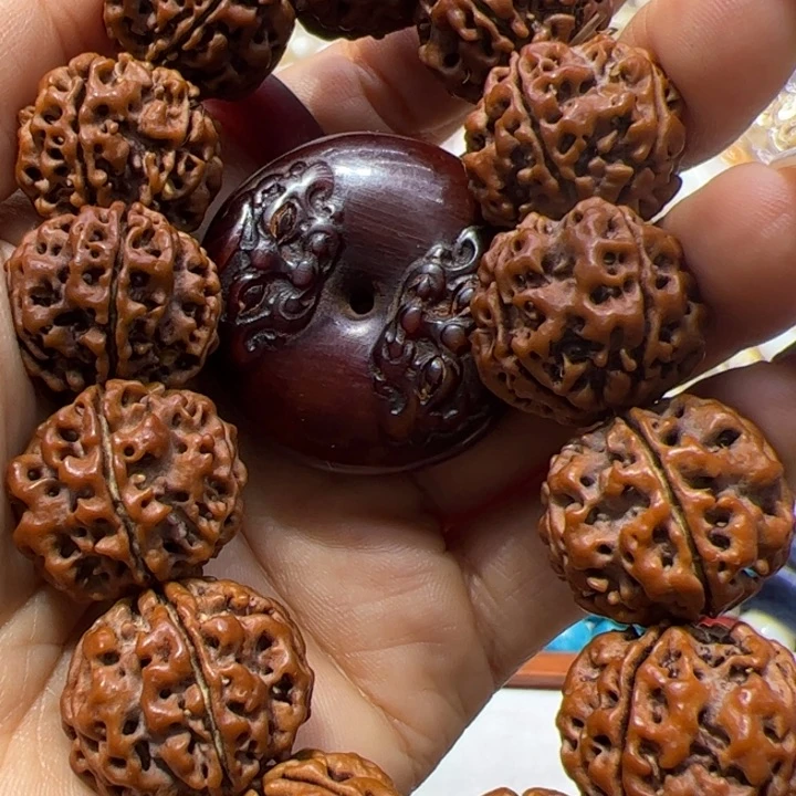 大果紫檀（缅甸花梨）射红扣子