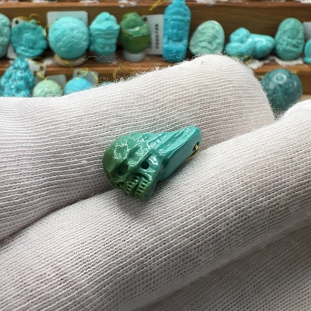 绿松石配饰未镶嵌