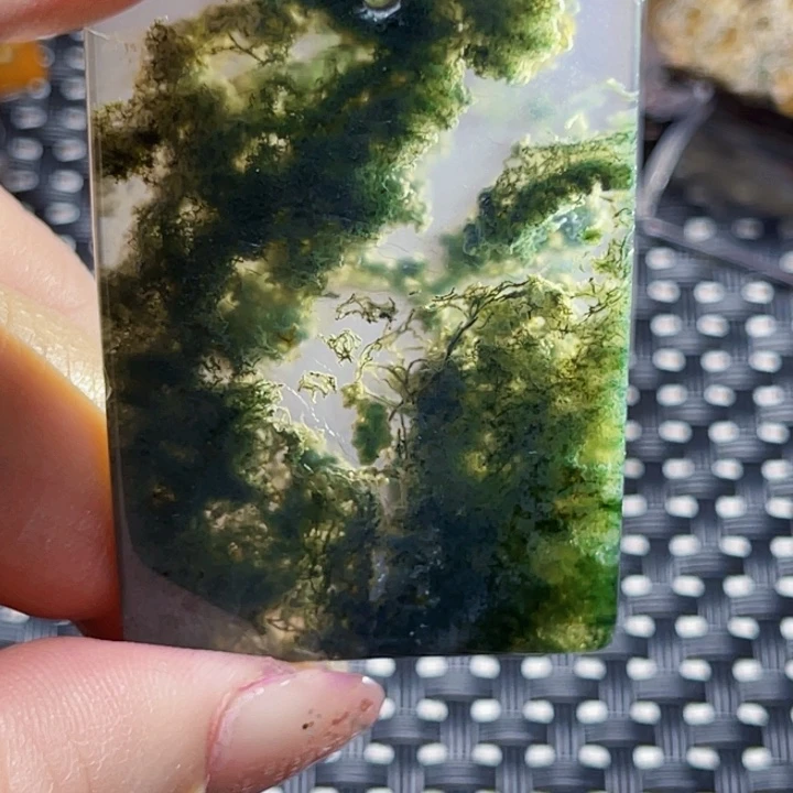 玛瑙/玉髓颈饰未镶嵌水**花